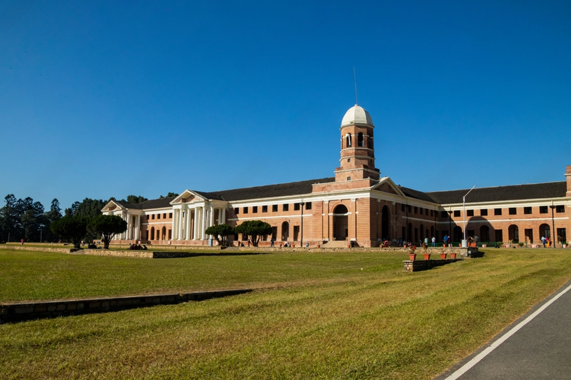 Taxi Service in Dehradun